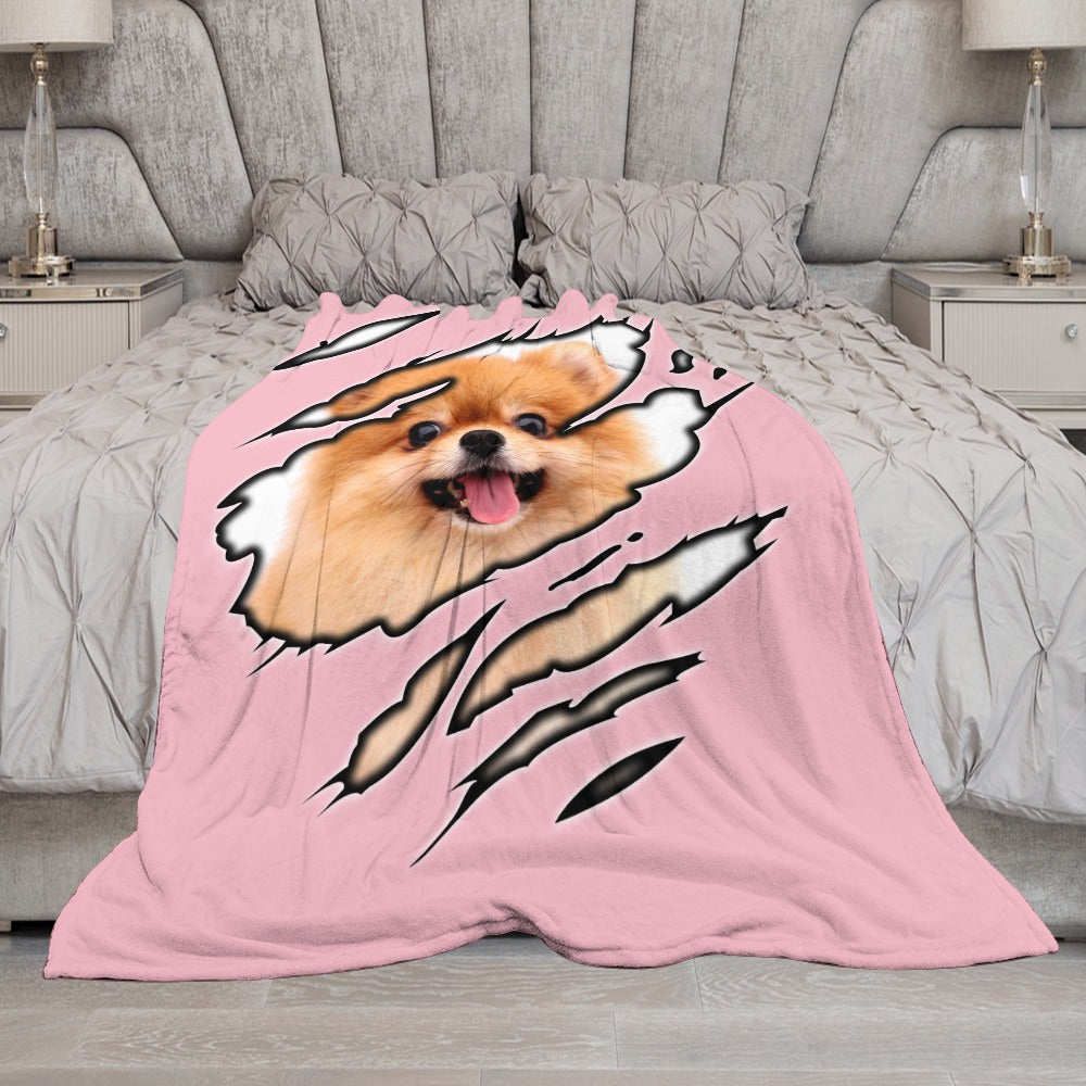 Pomeranian Smile Ultra-Soft Flannel Blanket