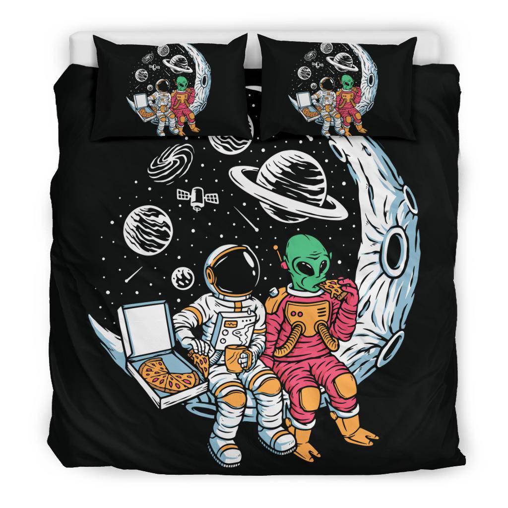 Astronaut Alien Moon Chilling Eating Pizza Bedding Set - Top Content | POD Collection | Free Shipping