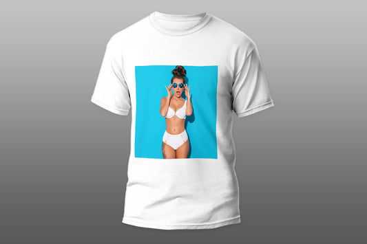 Beautiful sexy surprised woman summer bikini camiseta T-shirt - Top Content | POD Collection | Free Shipping