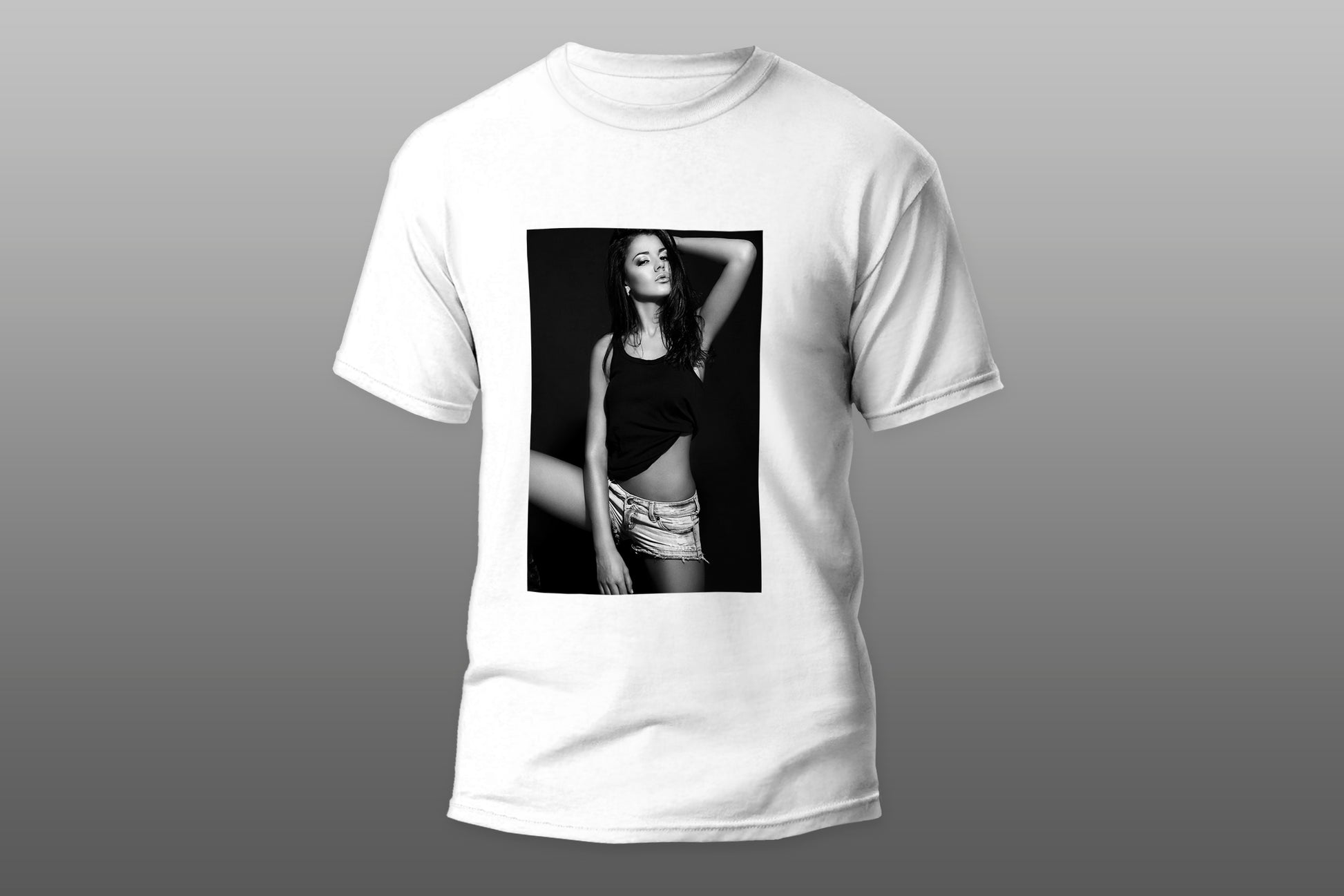 High fashion look woman camiseta T-shirt - Top Content | POD Collection | Free Shipping