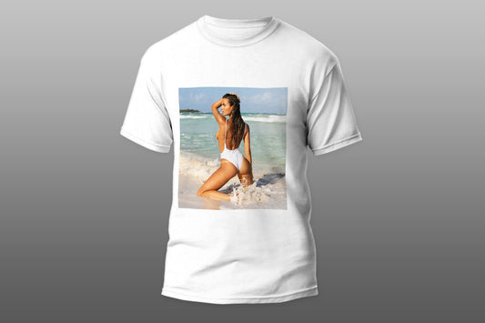 Young sexy woman bikini beach camiseta T-shirt - Top Content | POD Collection | Free Shipping