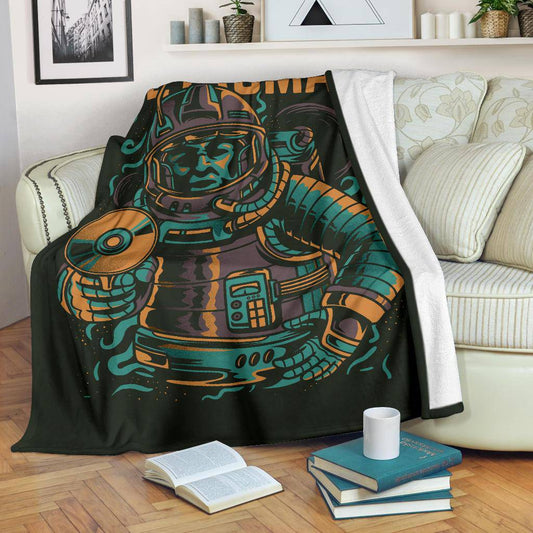 Premium Blanket Retro Man Astronaut With Space Gun Cartoon - Top Content | POD Collection | Free Shipping