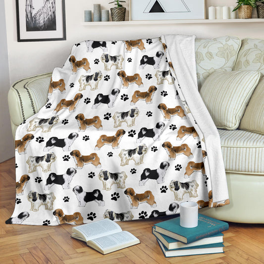 Tibetan Terrier Paw Blanket