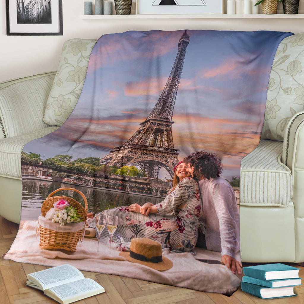 Happy Couple Eiffel Tower Blanket