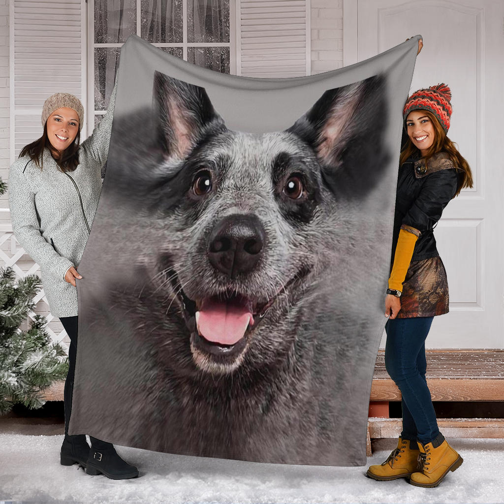 Smiling Dog Face Fleece Blanket