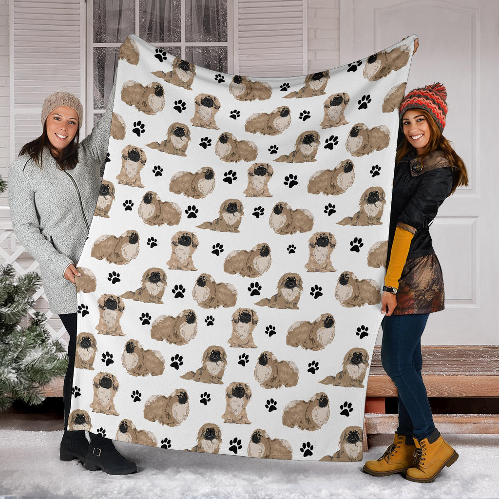 Pekingese Paw Blanket